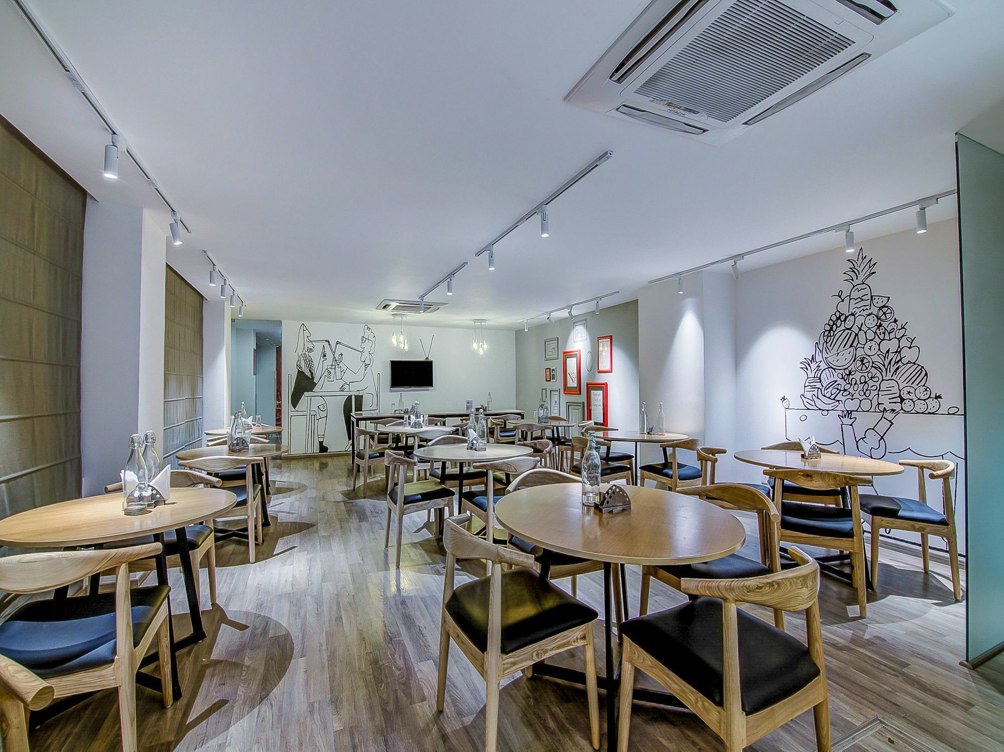 Oyo Townhouse 034 -Halcyon Hitech City Road Hyderabad Bagian luar foto